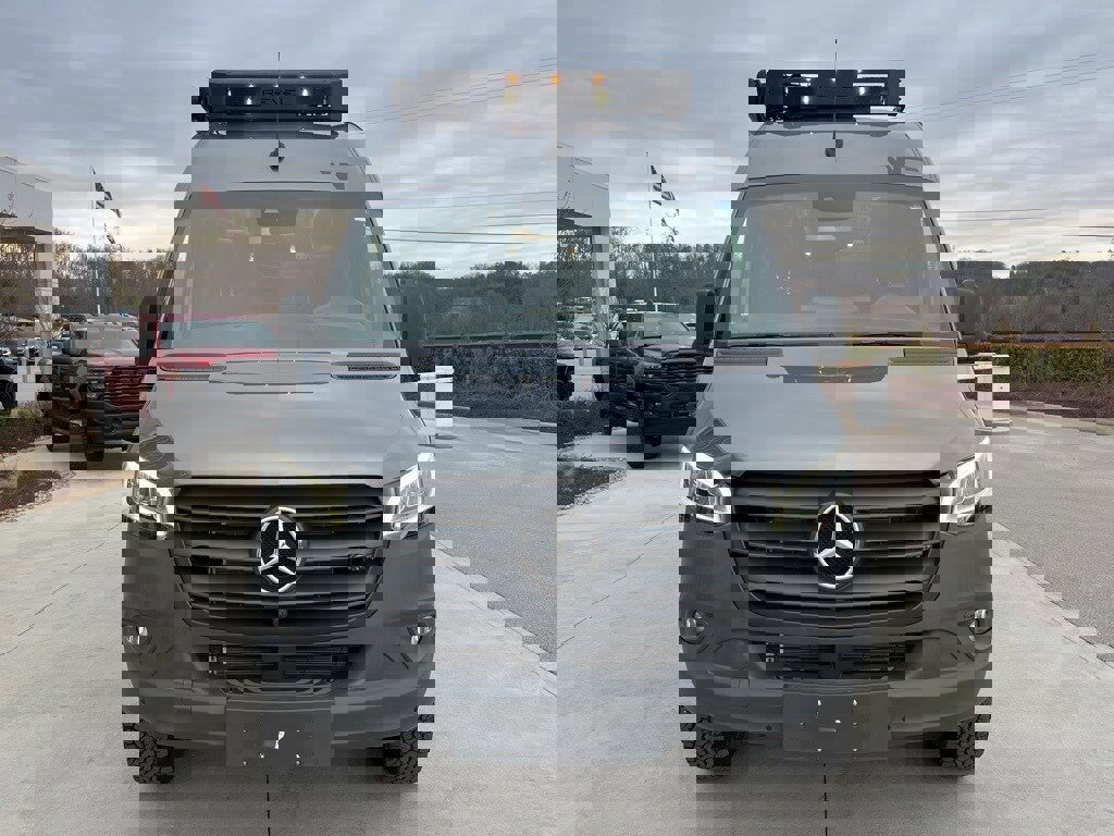 Used 2023 Mercedes-Benz Sprinter 144 Cargo image 64