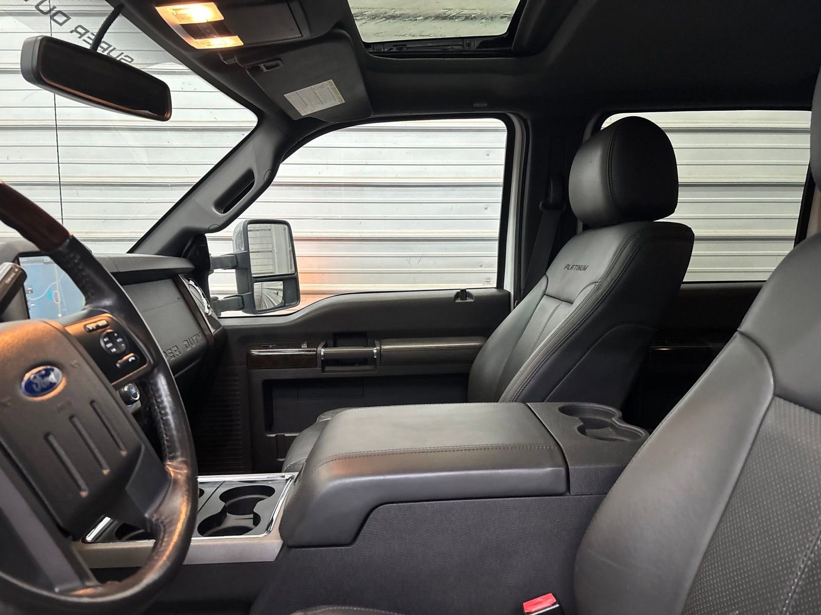 Used 2016 Ford F350 Platinum w/ Platinum Package AWD/4WD image 21