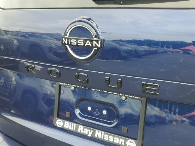New 2026 Nissan Rogue Dark Armor FWD image 6