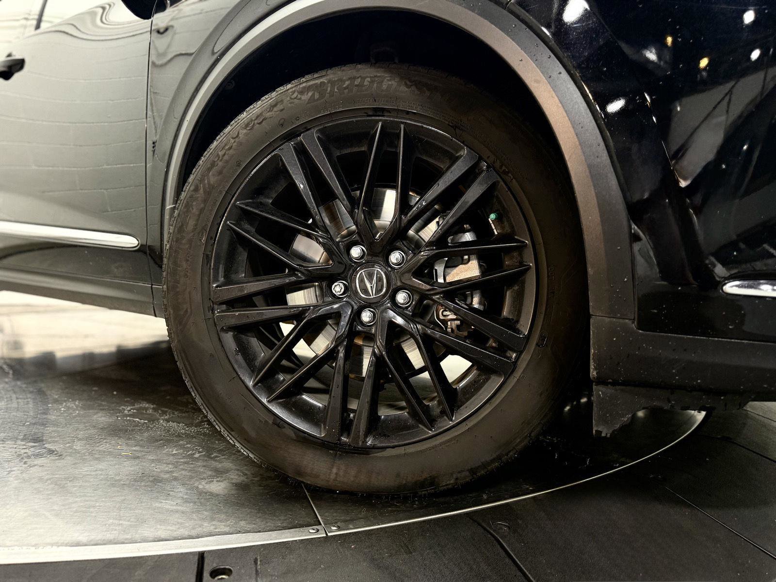 Used 2022 Acura MDX SH-AWD image 10