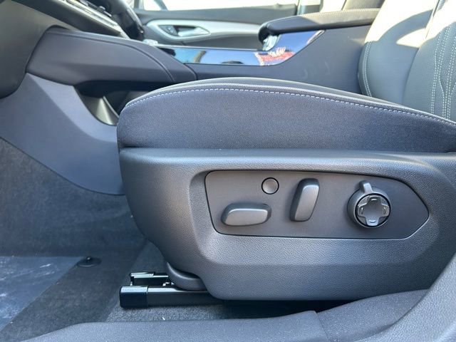 New 2026 Buick Envision Avenir image 28