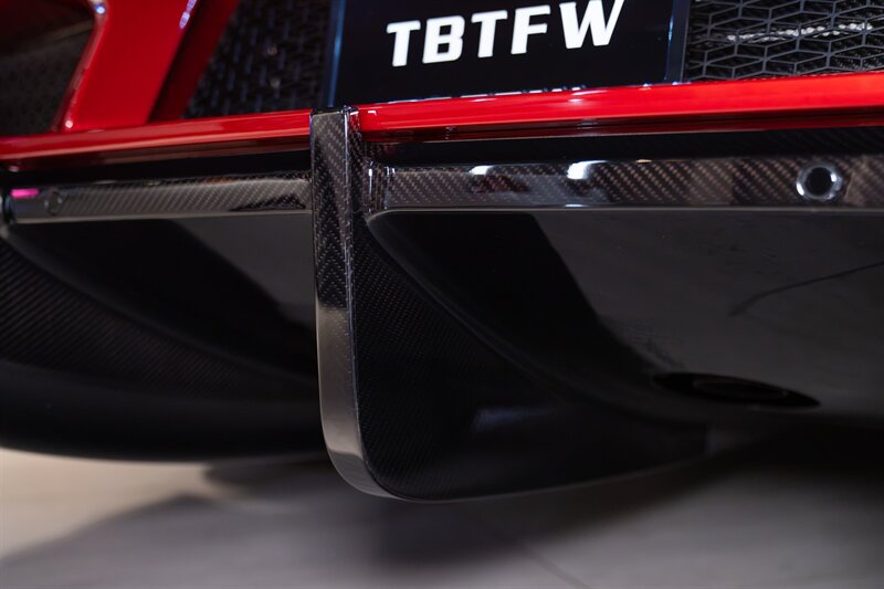 Used 2024 Bugatti Chiron Super Sport AWD/4WD image 44