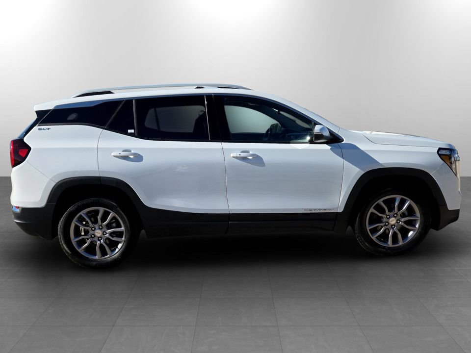 Used 2023 GMC Terrain SLT image 5