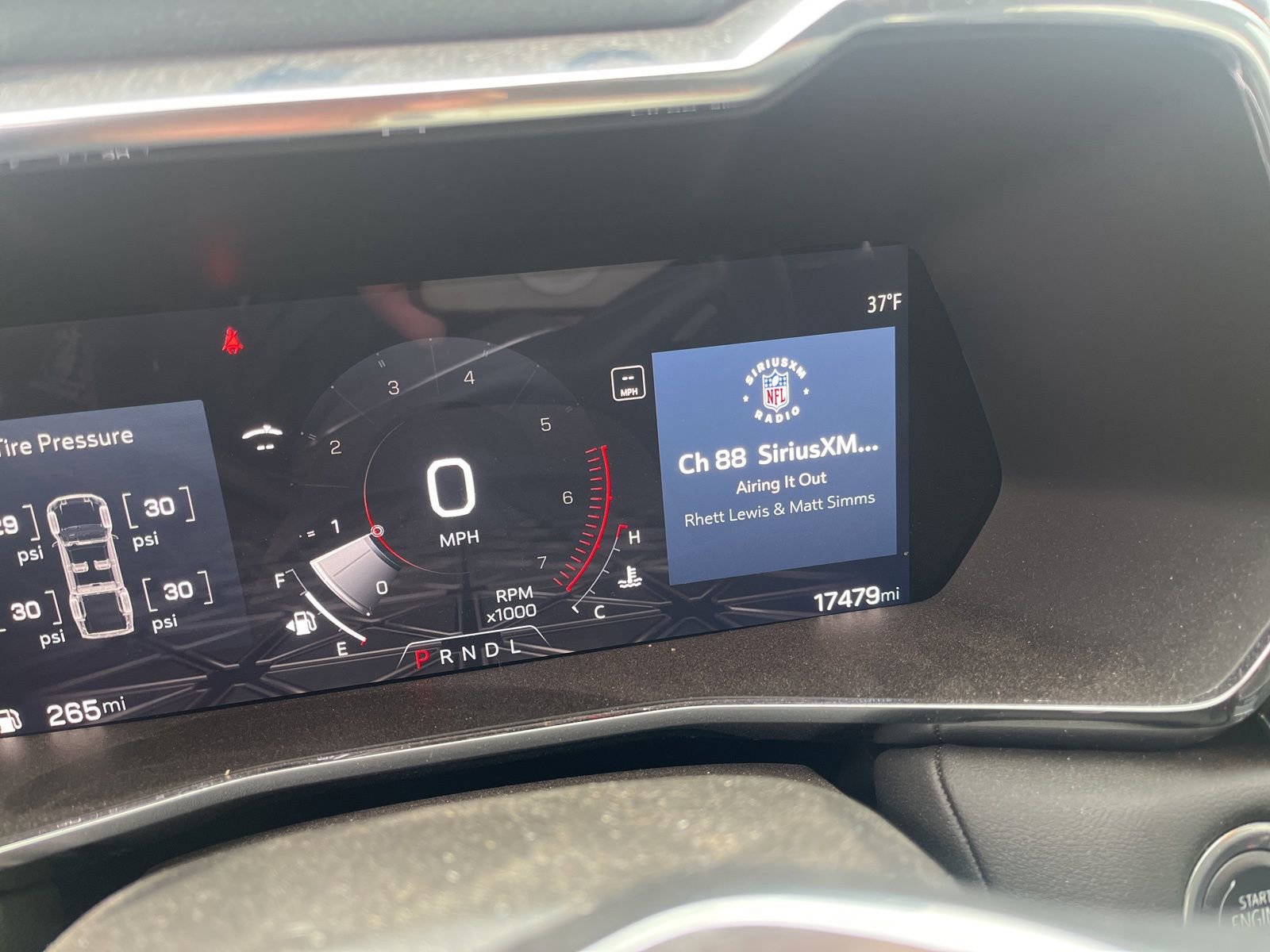 Used 2024 GMC Canyon Elevation w/ Convenience Package image 10