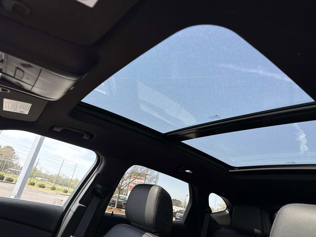 Used 2022 Chevrolet Blazer RS w/ Enhanced Convenience Package image 17