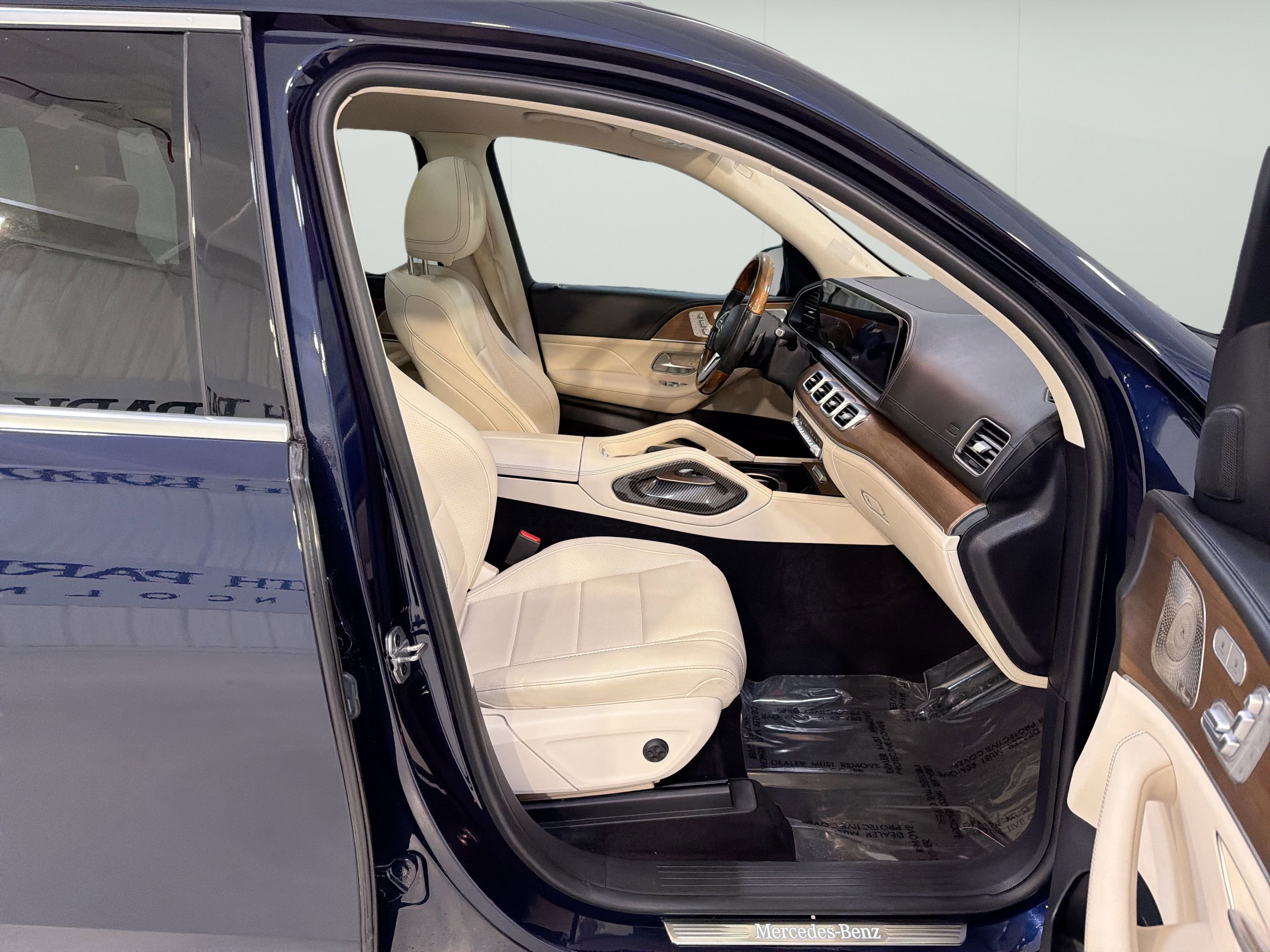 Used 2022 Mercedes-Benz GLS 450 4MATIC image 31