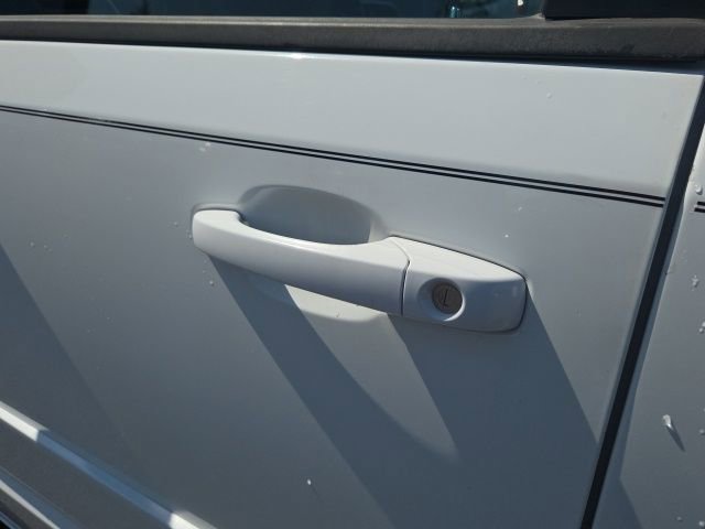 Used 2016 Dodge Grand Caravan SE FWD image 21
