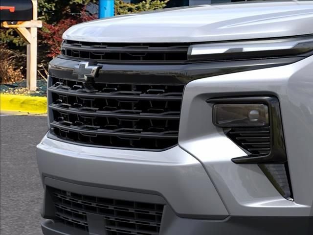 New 2027 Chevrolet Traverse LT w/ Midnight/Sport Edition FWD image 13