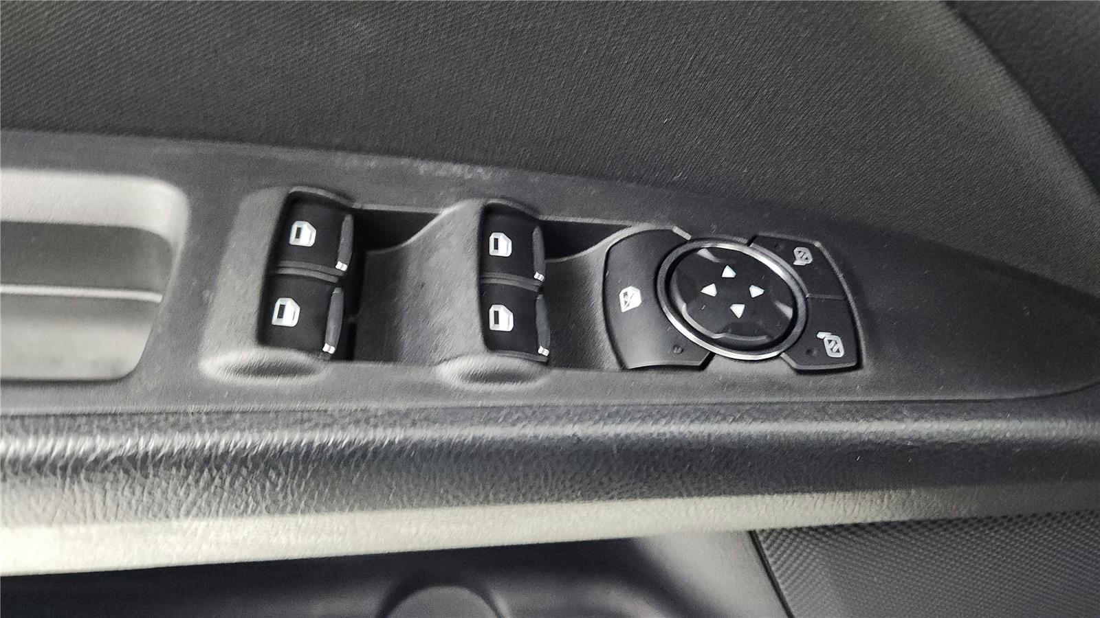 Used 2020 Ford Fusion SE image 39