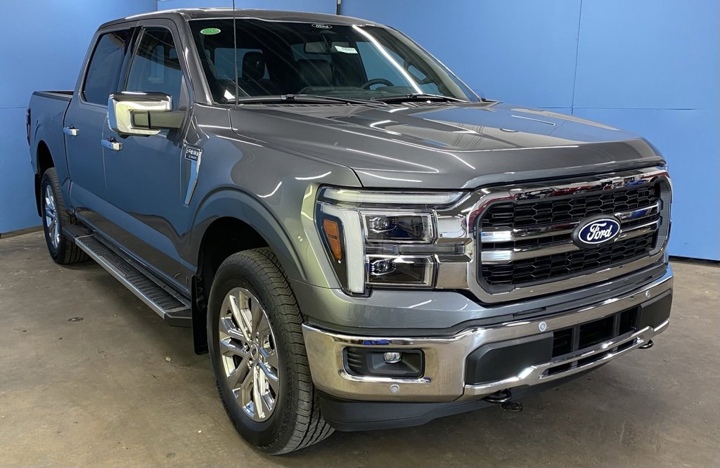 New 2025 Ford F150 Lariat w/ Equipment Group 501A Mid