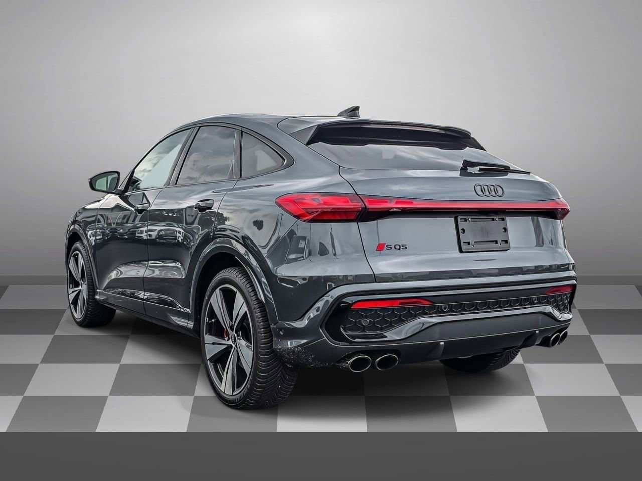 Used 2025 Audi SQ5 Prestige image 4
