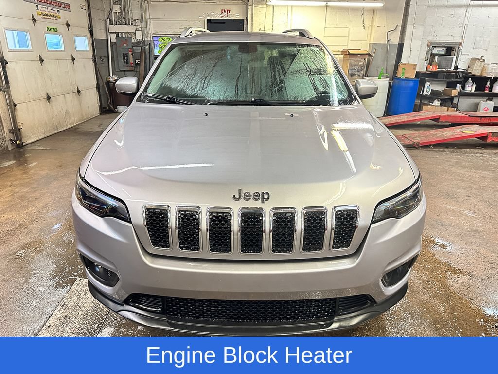 Used 2019 Jeep Cherokee Latitude w/ Cold Weather Group AWD/4WD image 8