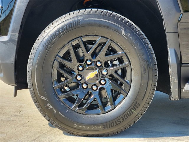 New 2026 Chevrolet Silverado EV LT image 9