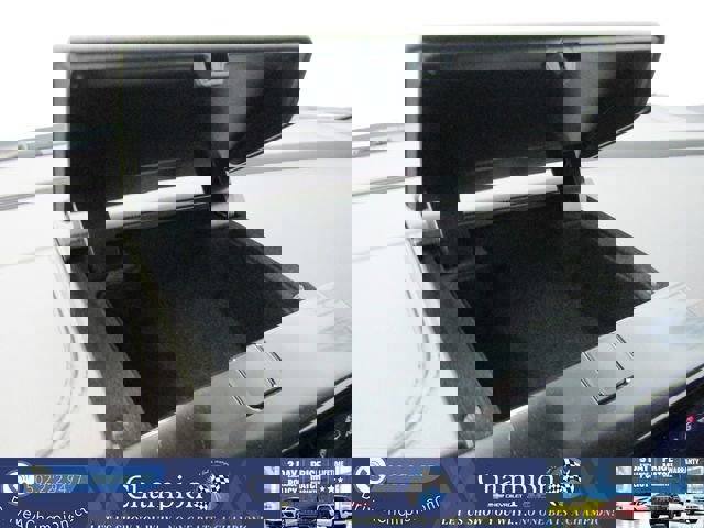 Used 2025 GMC Yukon Elevation w/ LPO, Yukon Black Package image 37