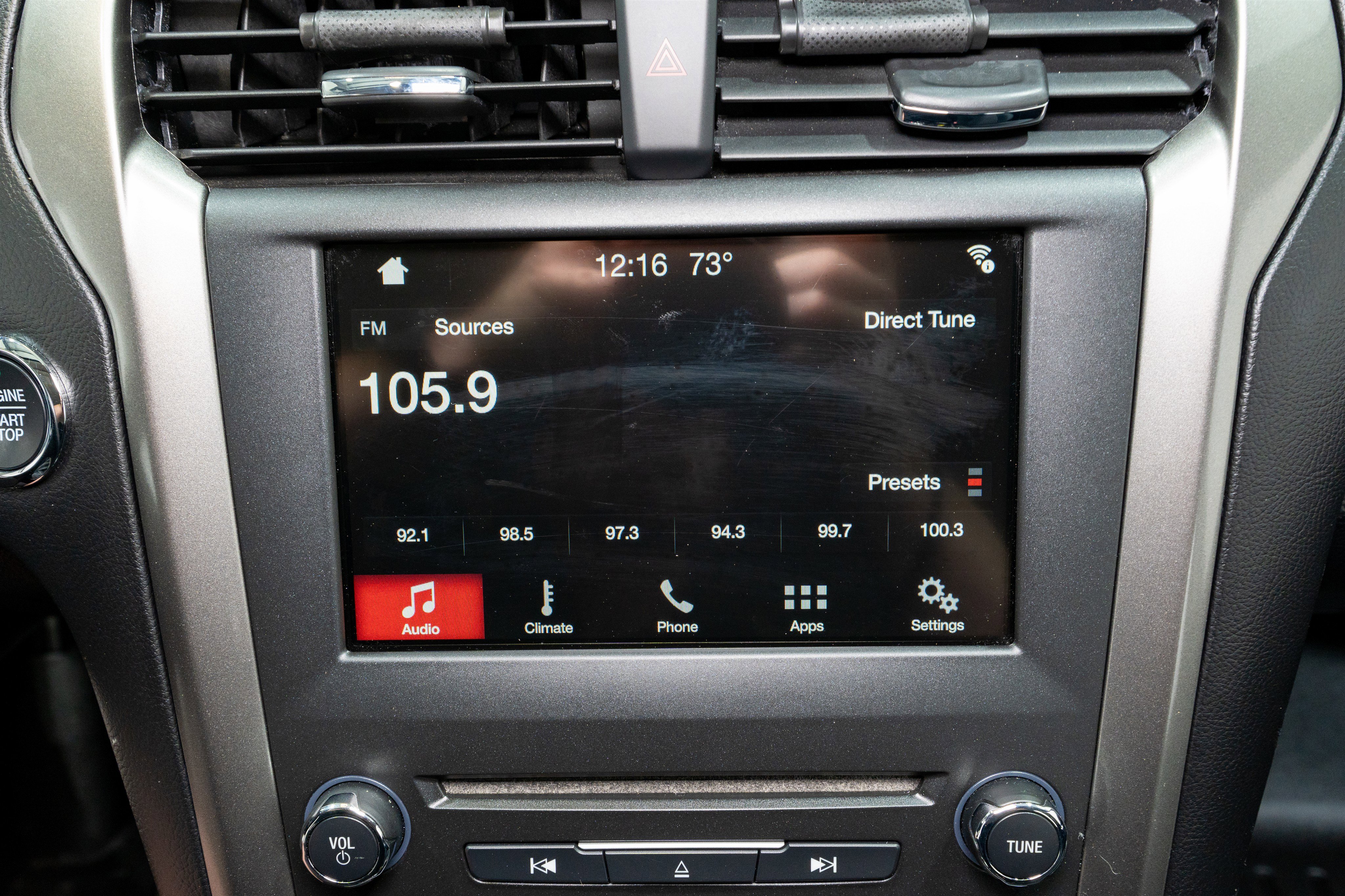 Used 2018 Ford Fusion SE FWD image 16