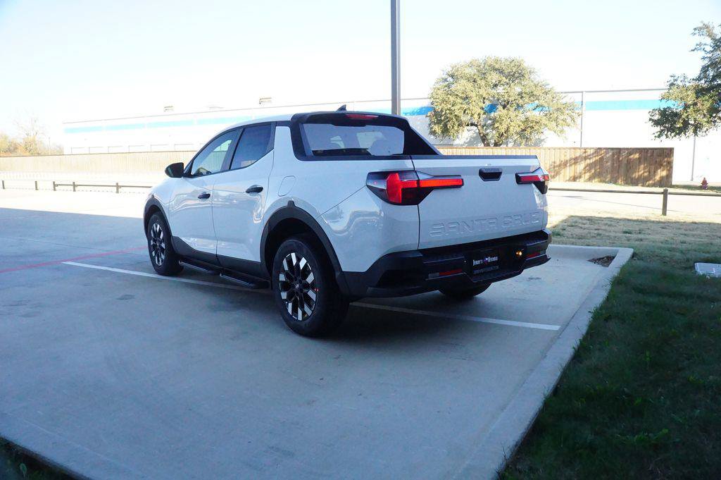 New 2026 Hyundai Santa Cruz SE FWD image 5