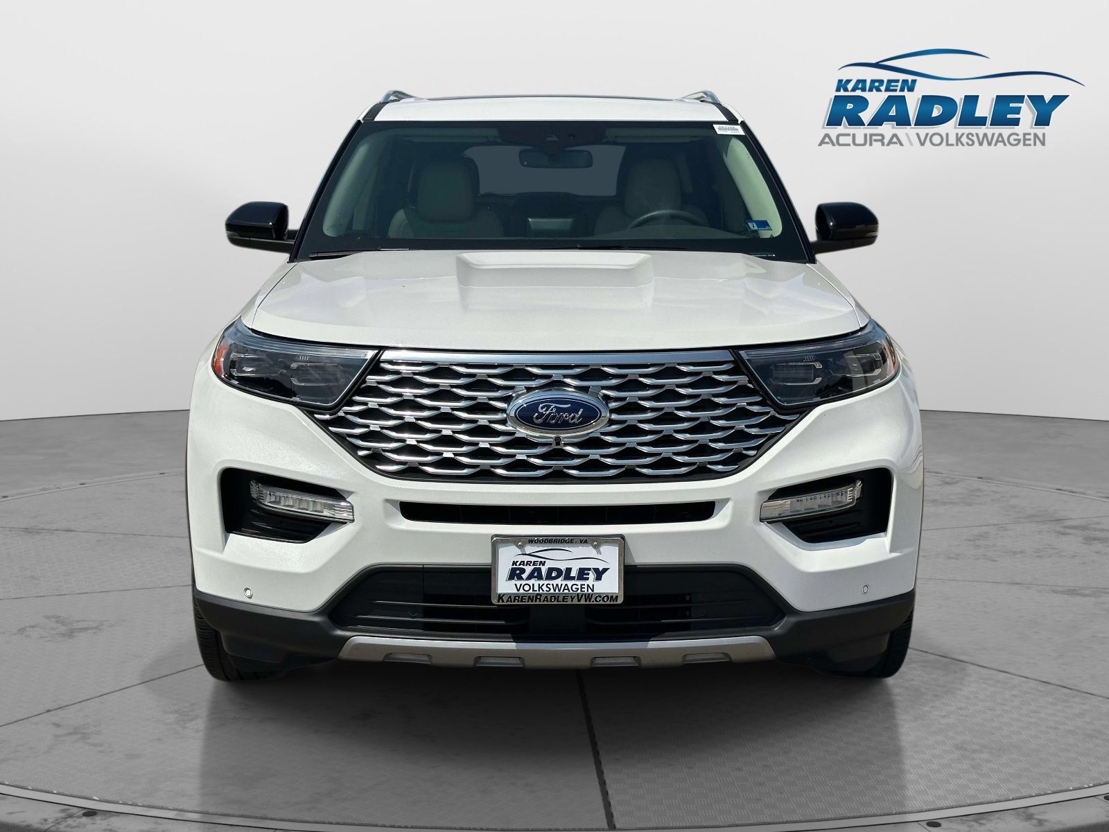 Used 2023 Ford Explorer Platinum w/ Technology Package AWD/4WD image 6
