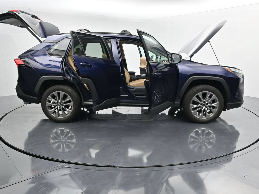 Used 2025 Toyota RAV4 XLE Premium w/ Weather Package AWD/4WD image 27