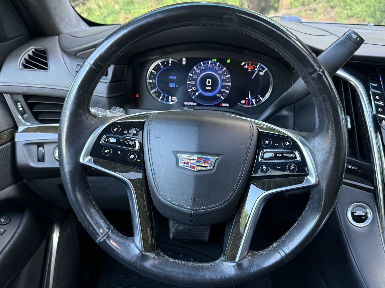 Used 2017 Cadillac Escalade ESV Platinum AWD/4WD image 28