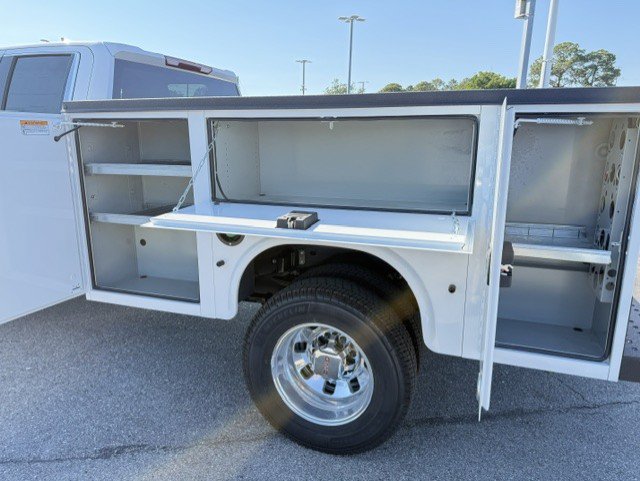 New 2026 GMC Sierra 3500 SLE w/ SLE Convenience Package AWD/4WD image 7