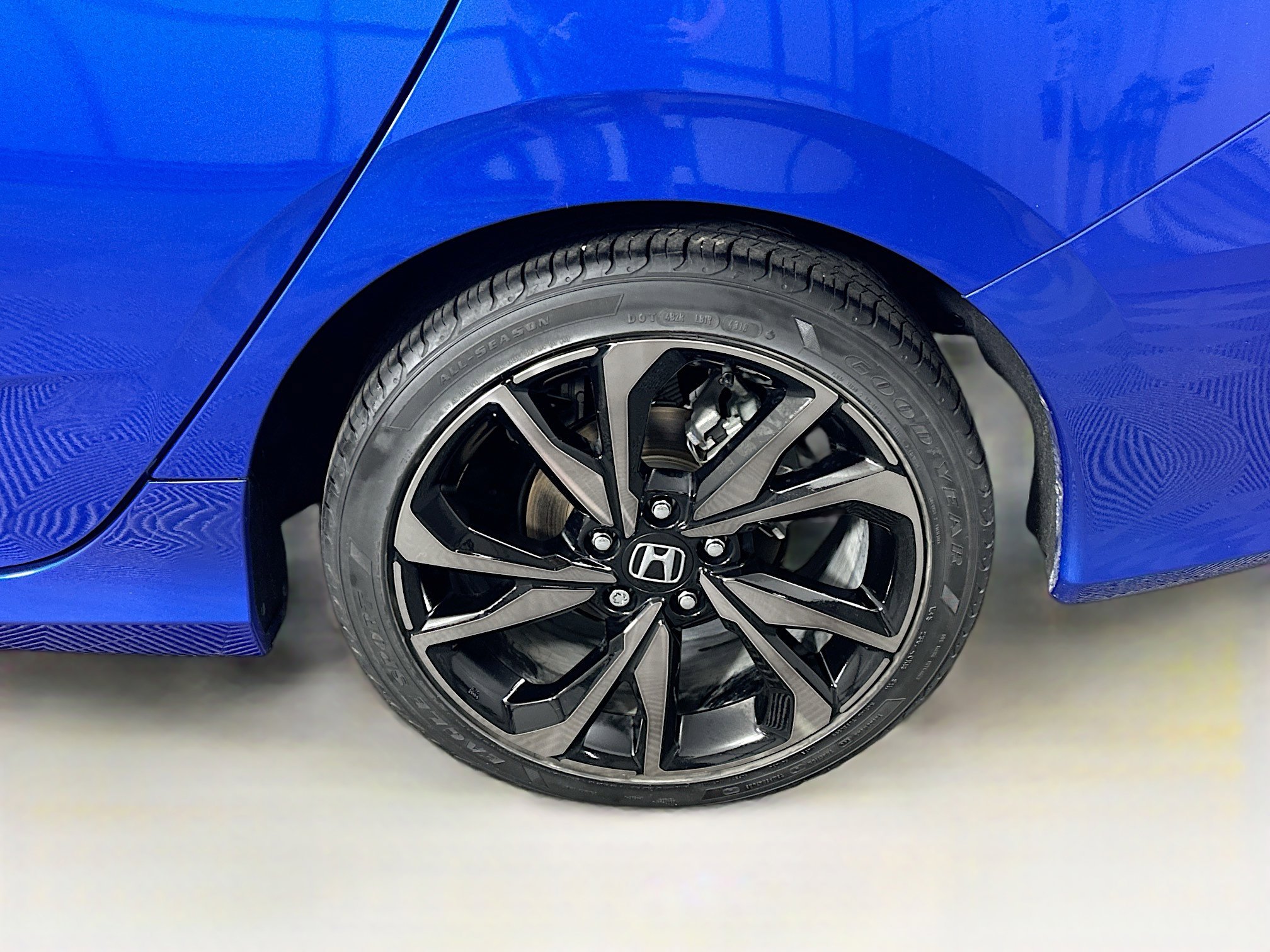 Used 2019 Honda Civic Sport image 11