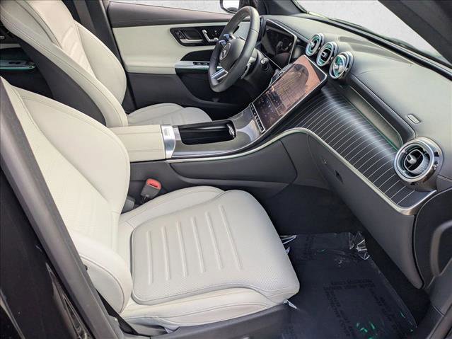 Used 2023 Mercedes-Benz GLC 300 image 21