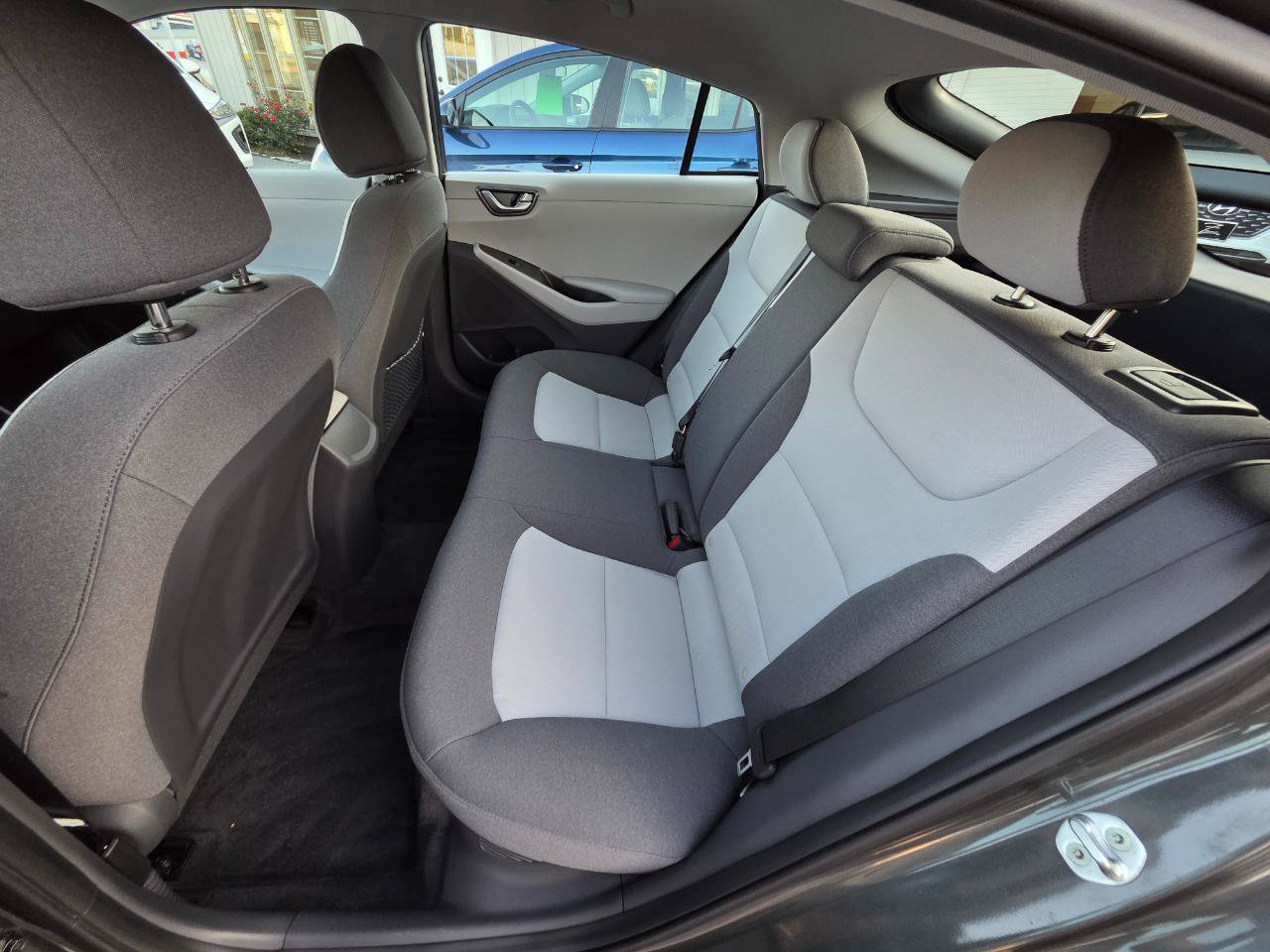 Used 2020 Hyundai Ioniq Blue FWD image 18