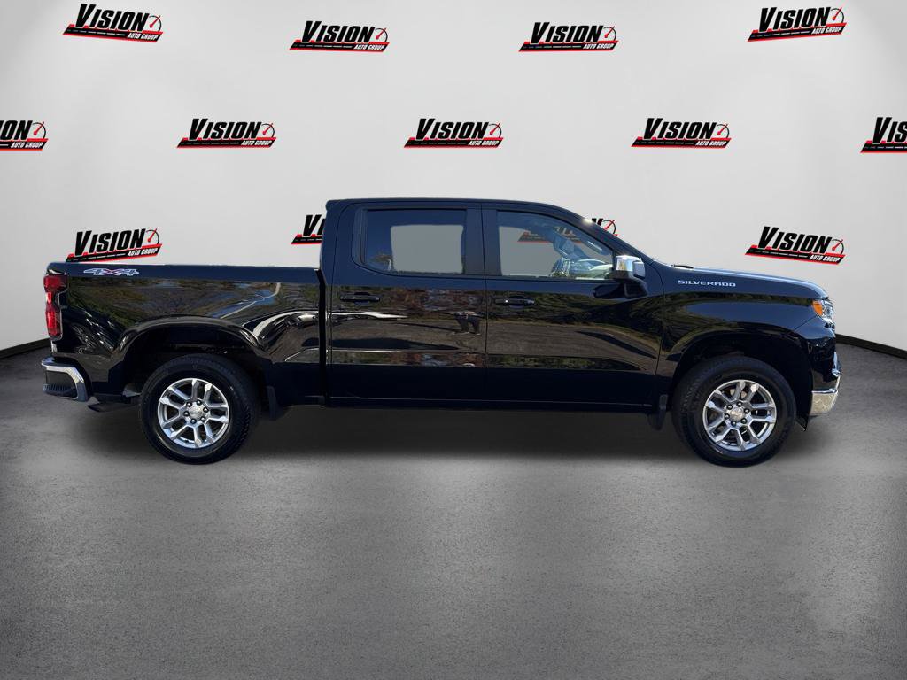 Used 2024 Chevrolet Silverado 1500 LT AWD/4WD image 4