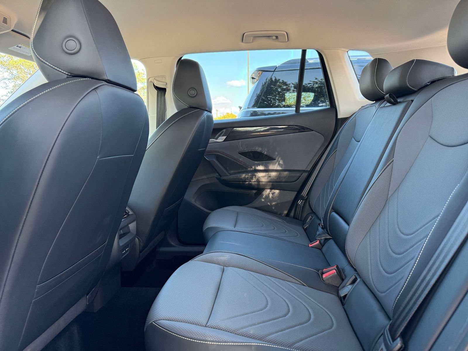 Used 2026 Volkswagen Tiguan SE AWD/4WD image 26