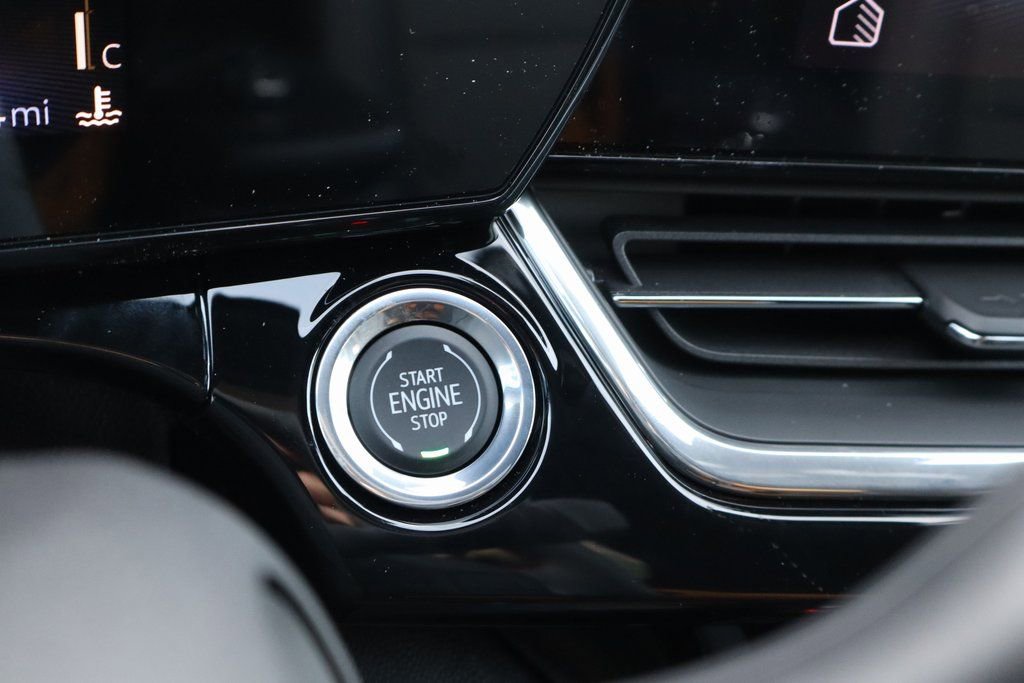 New 2026 Chevrolet Trax RS w/ Sunroof Package image 12