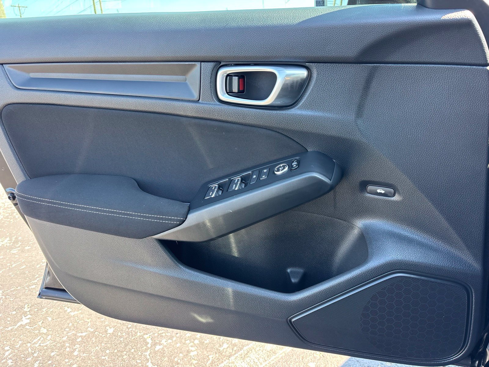 Used 2023 Honda Civic Sport image 11