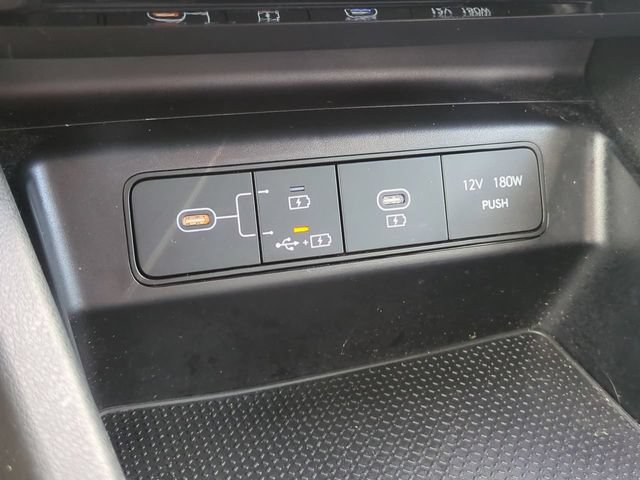 Certified 2025 Hyundai Santa Cruz SEL FWD image 21