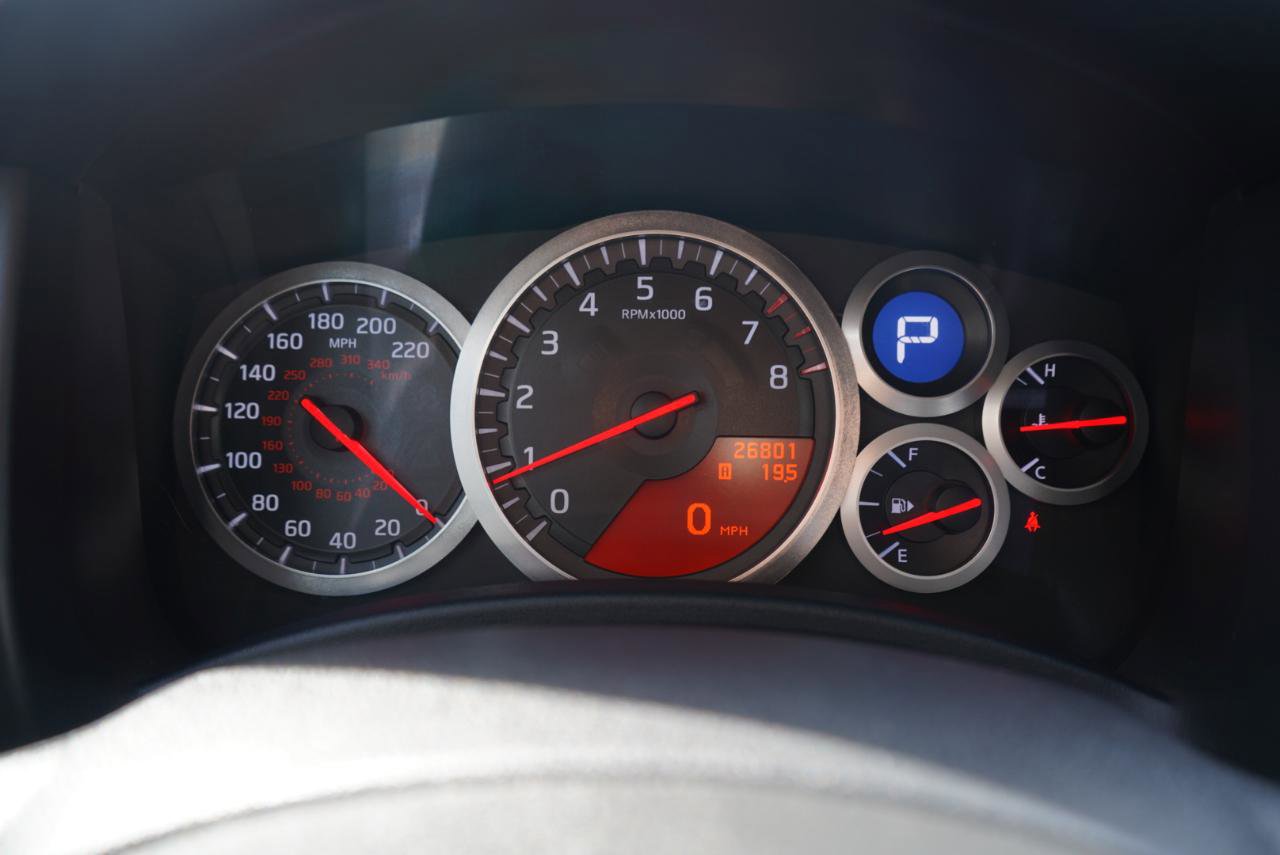 Used 2010 Nissan GT-R Premium image 30