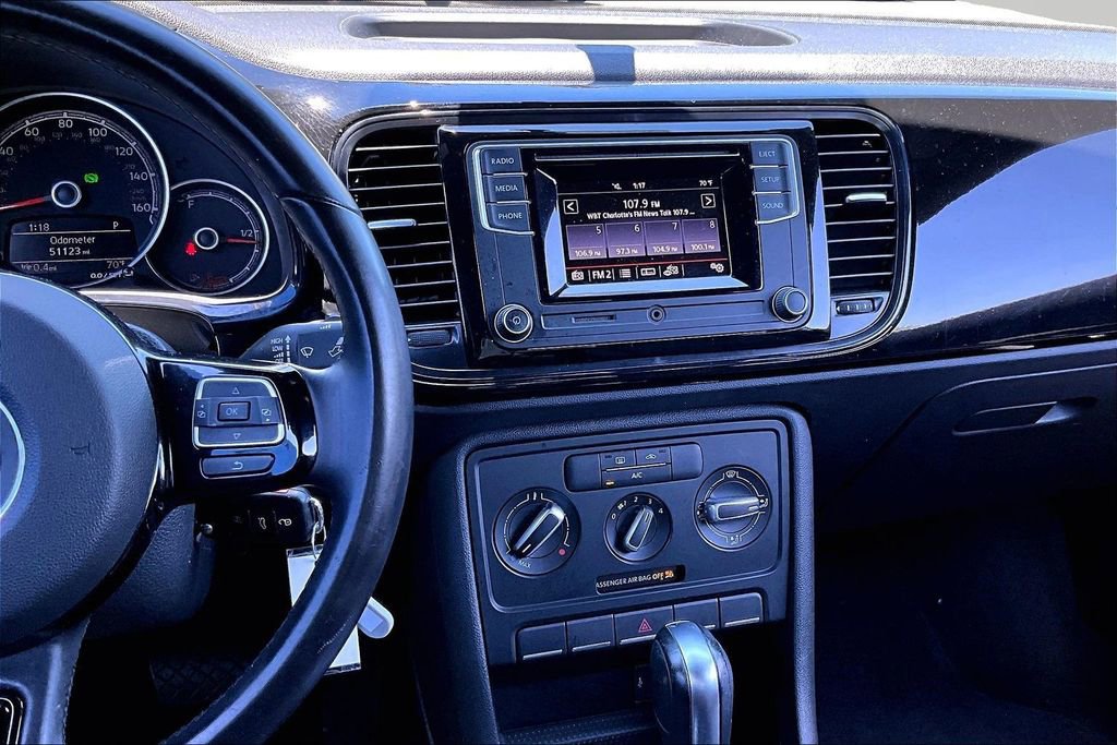 Used 2018 Volkswagen Beetle 2.0T S FWD image 9