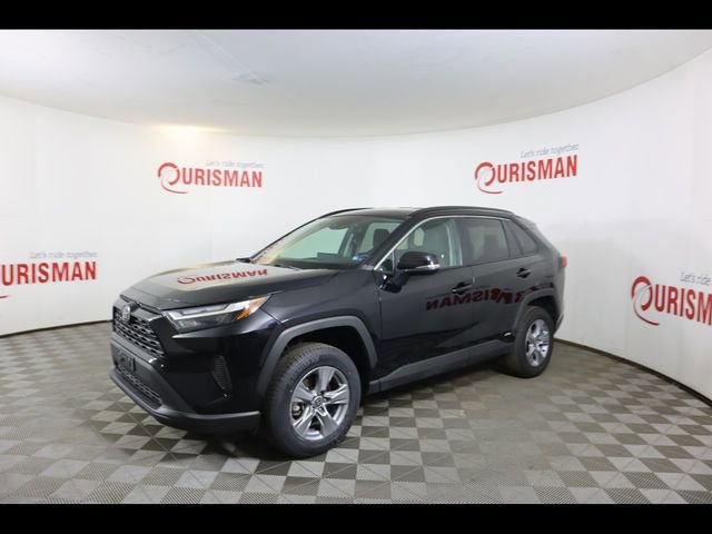 Used 2025 Toyota RAV4 XLE image 6