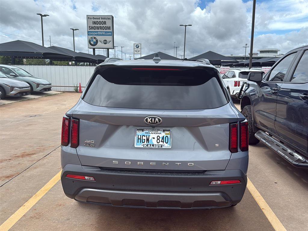 Used 2021 Kia Sorento S w/ Panoramic Sunroof Package AWD/4WD image 10