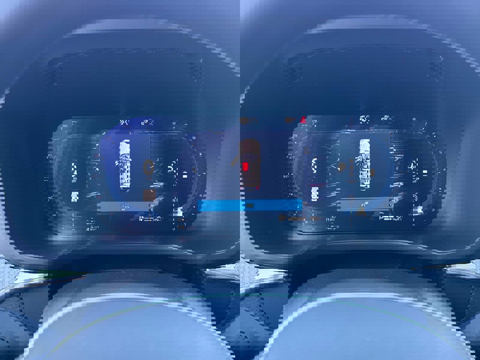 Certified 2025 Volvo XC60 B5 Plus image 28