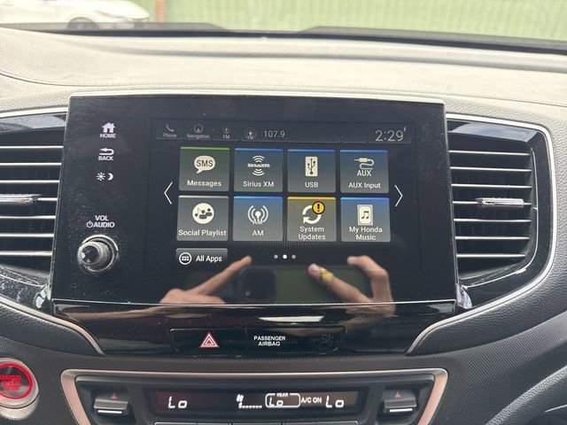 Used 2023 Honda Passport TrailSport image 16