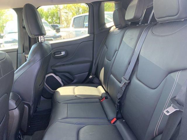 Used 2016 Jeep Renegade Limited AWD/4WD image 19