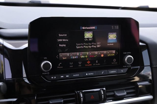 Certified 2025 Nissan Pathfinder SV w/ SV Premium Package FWD image 19