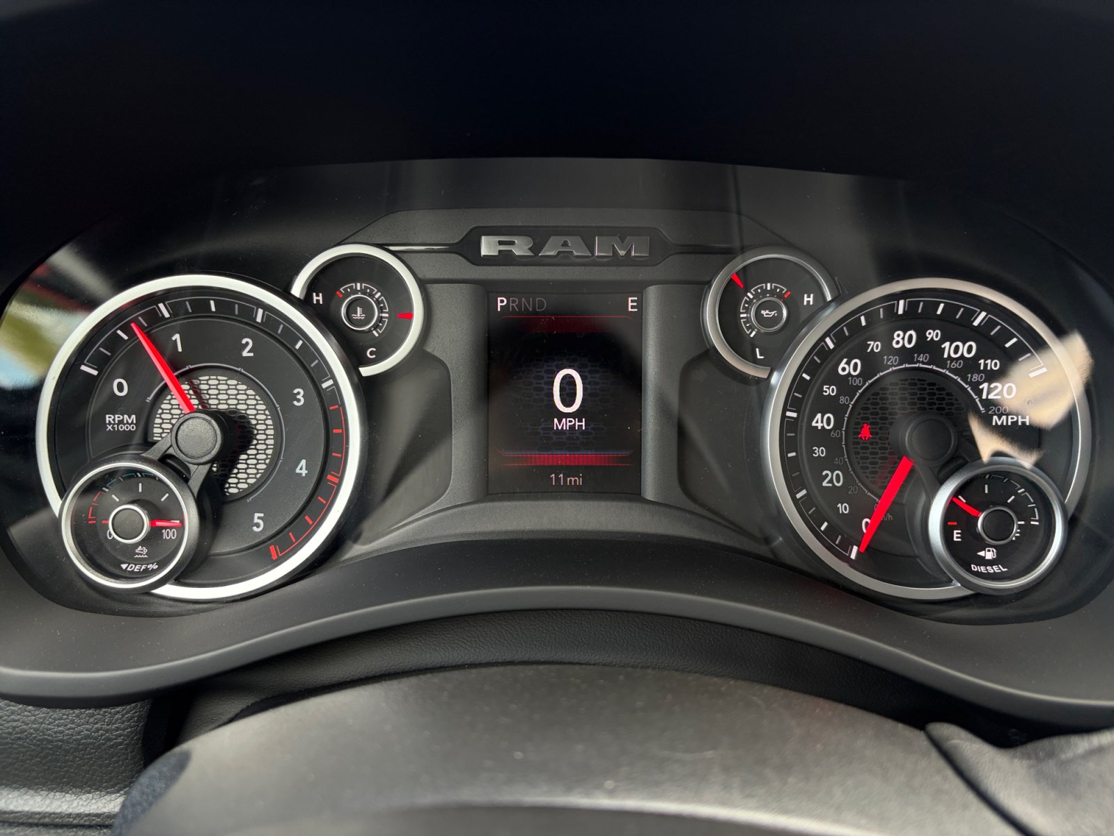 New 2027 RAM 3500 Laramie AWD/4WD image 19