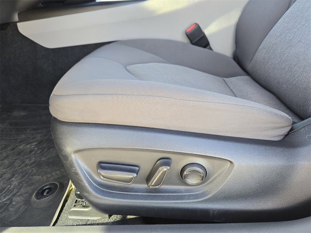 Used 2024 Toyota Camry LE image 19