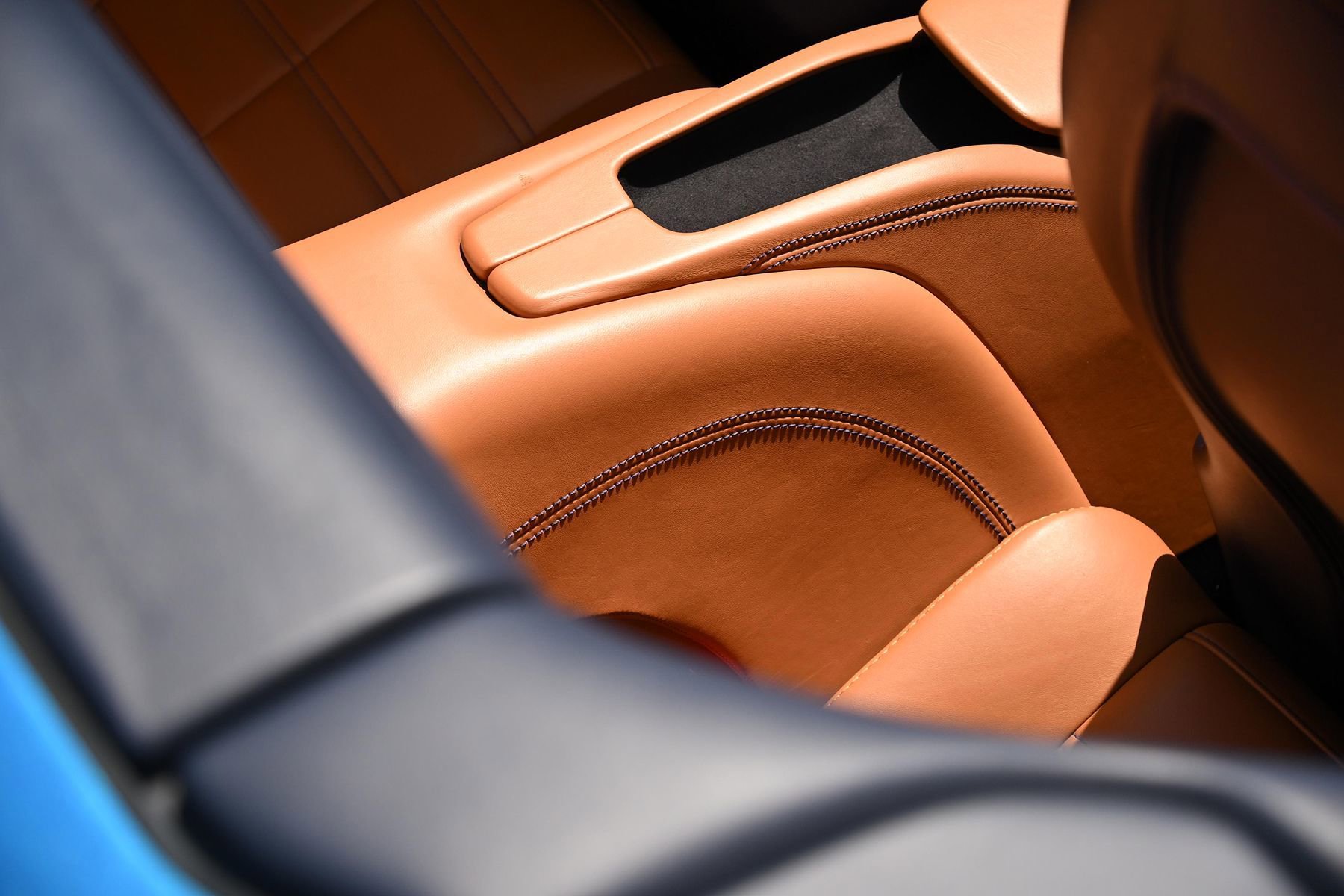 Used 2015 Ferrari California T RWD image 35