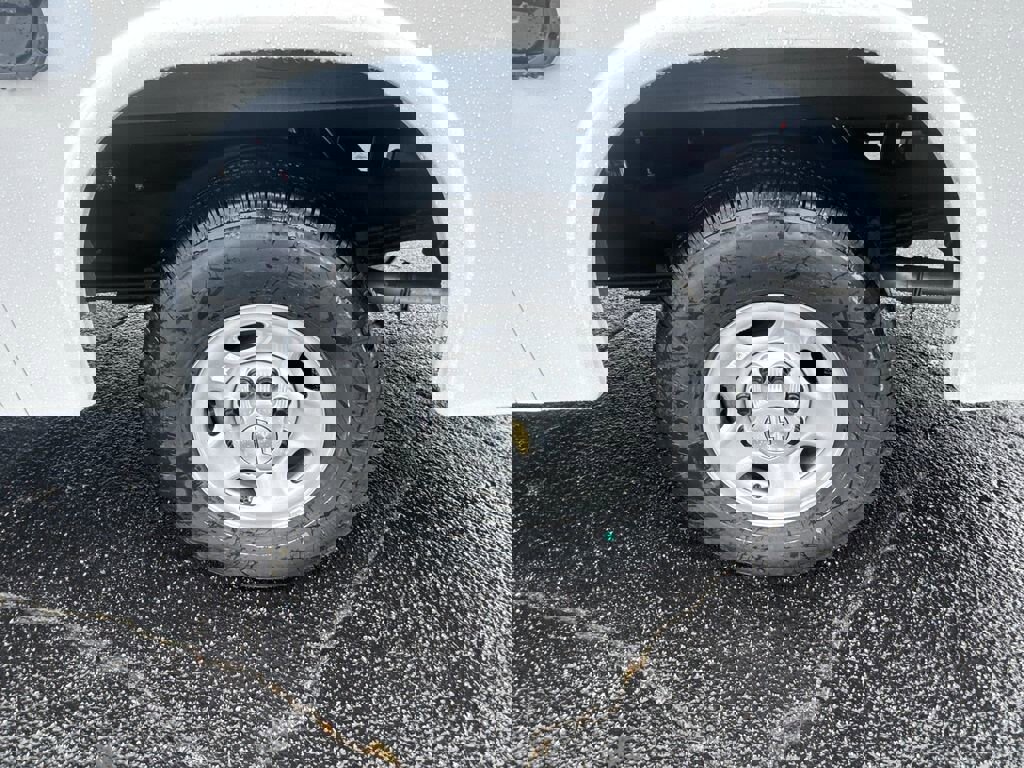 New 2026 Chevrolet Express 3500 w/ Power Convenience Package RWD image 18