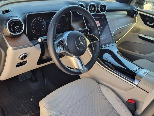 Used 2024 Mercedes-Benz GLC 300 4MATIC image 9