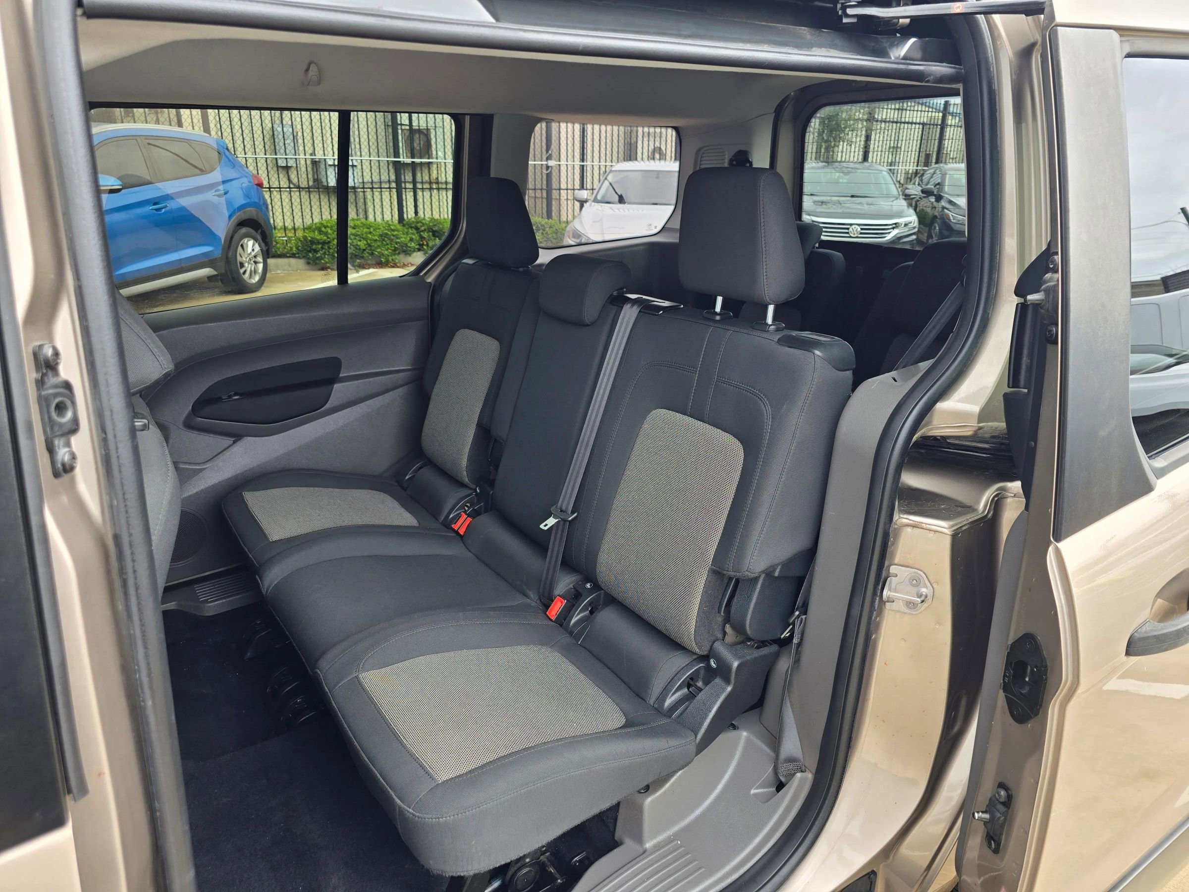 Used 2021 Ford Transit Connect XL image 23