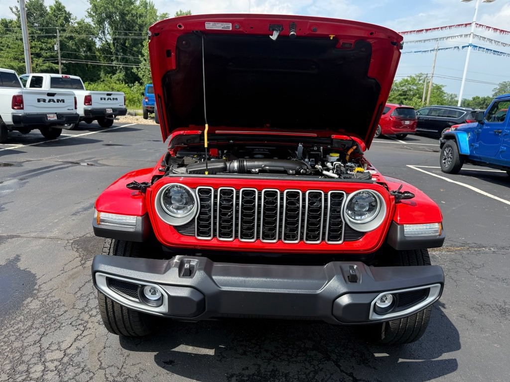 Used 2025 Jeep Wrangler Unlimited Sahara w/ Safety Group AWD/4WD image 60