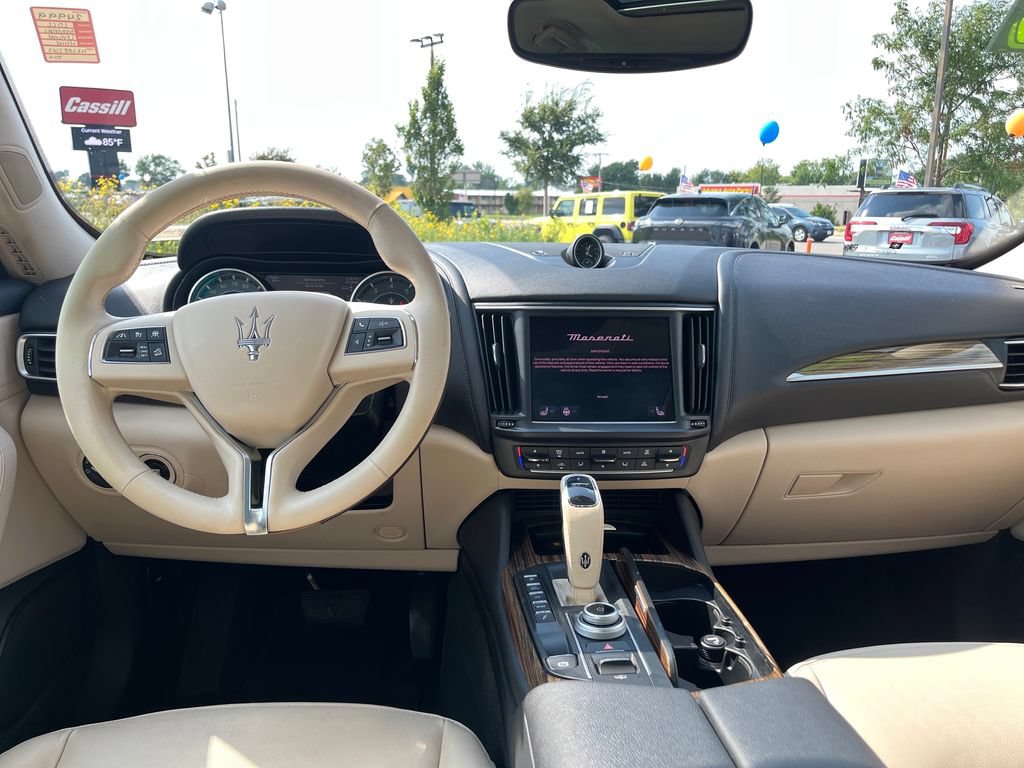 Used 2022 Maserati Levante GT AWD/4WD image 14