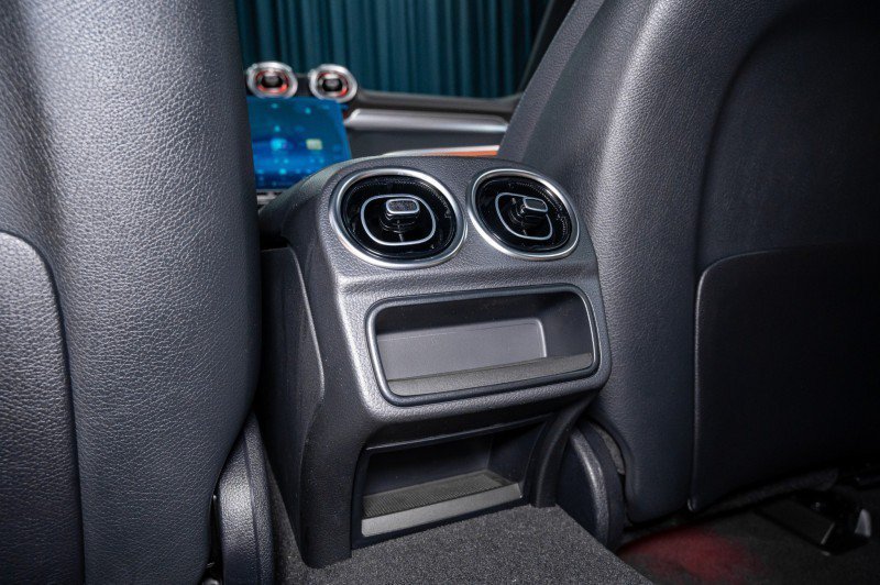 Certified 2026 Mercedes-Benz C 300 Sedan image 23