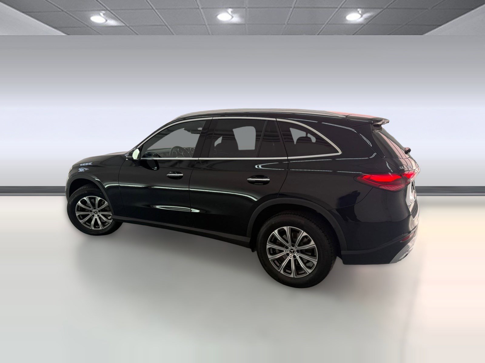 Certified 2024 Mercedes-Benz GLC 300 image 3